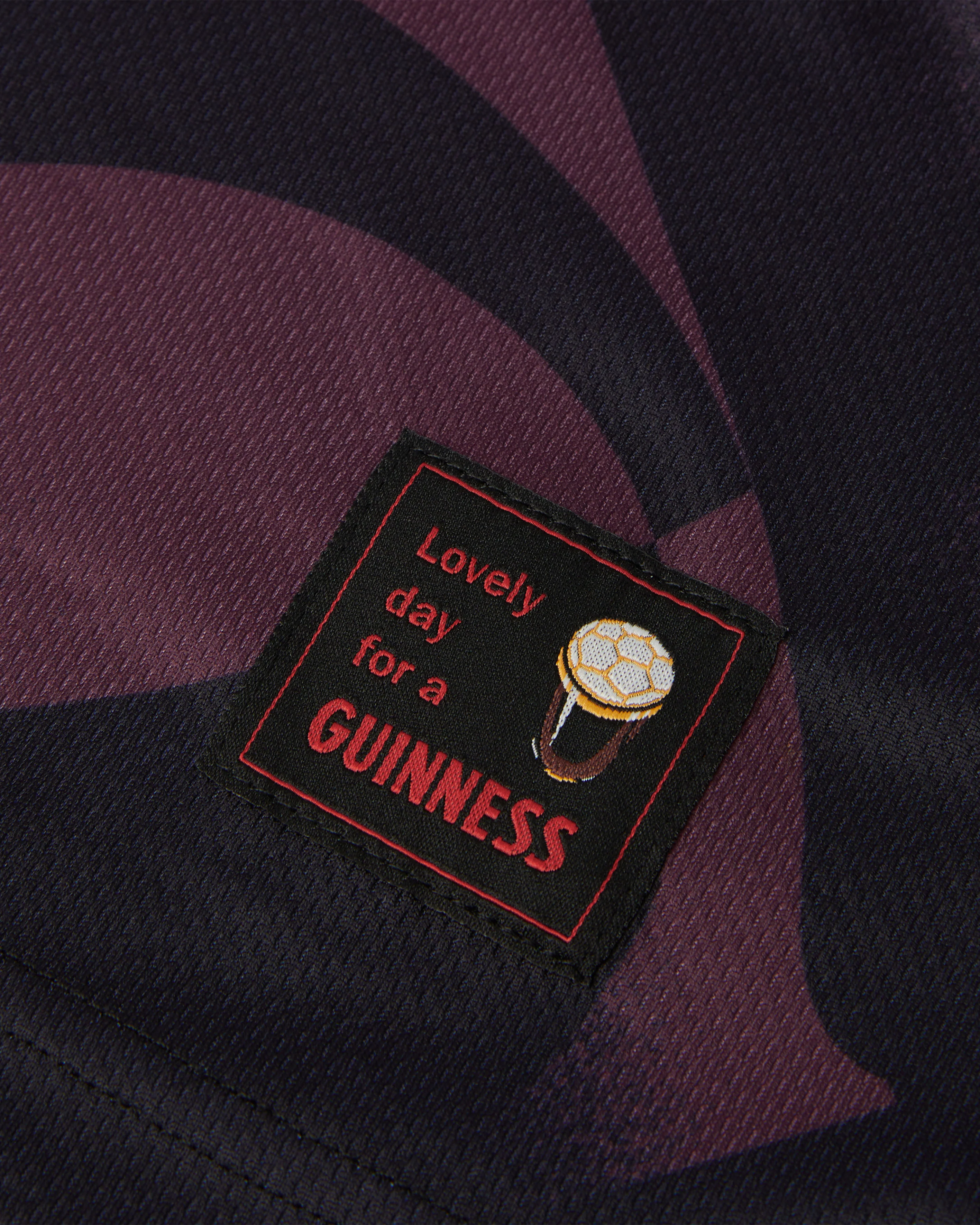 25/26 Guinness Shirt - Image 5