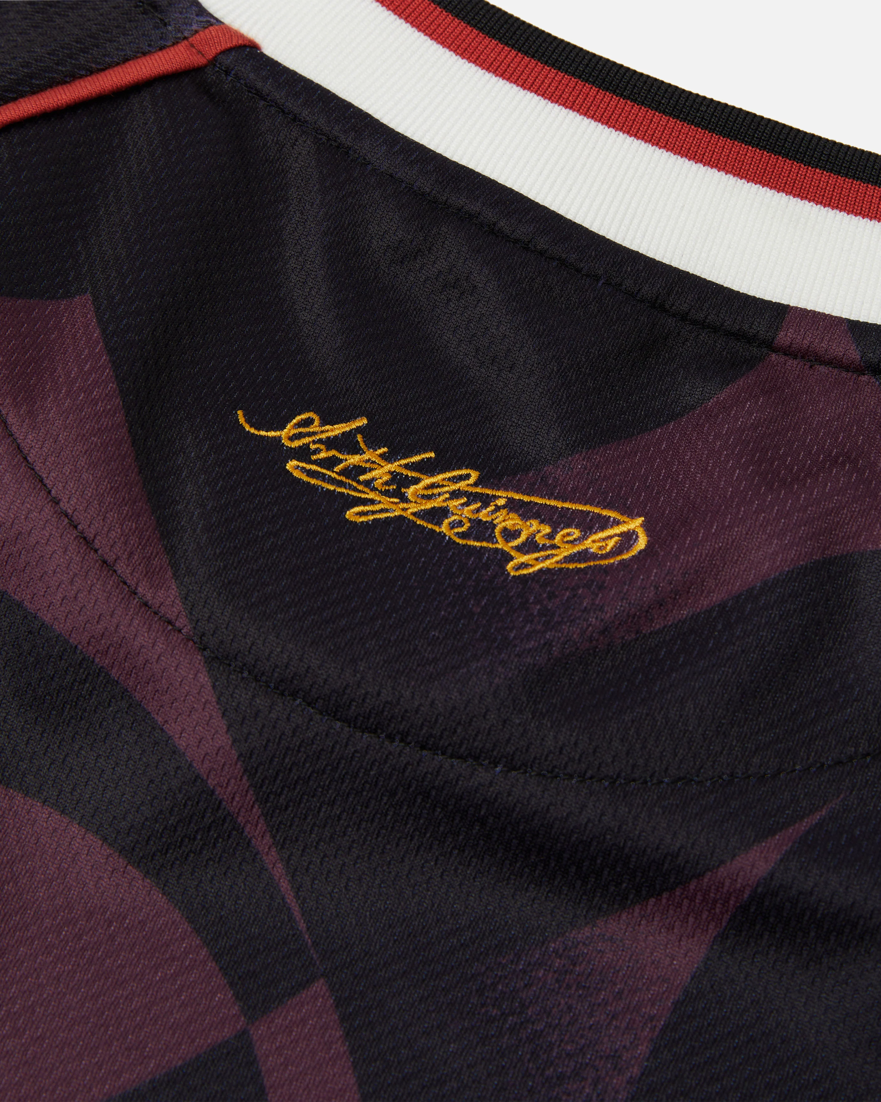 25/26 Guinness Shirt - Image 6