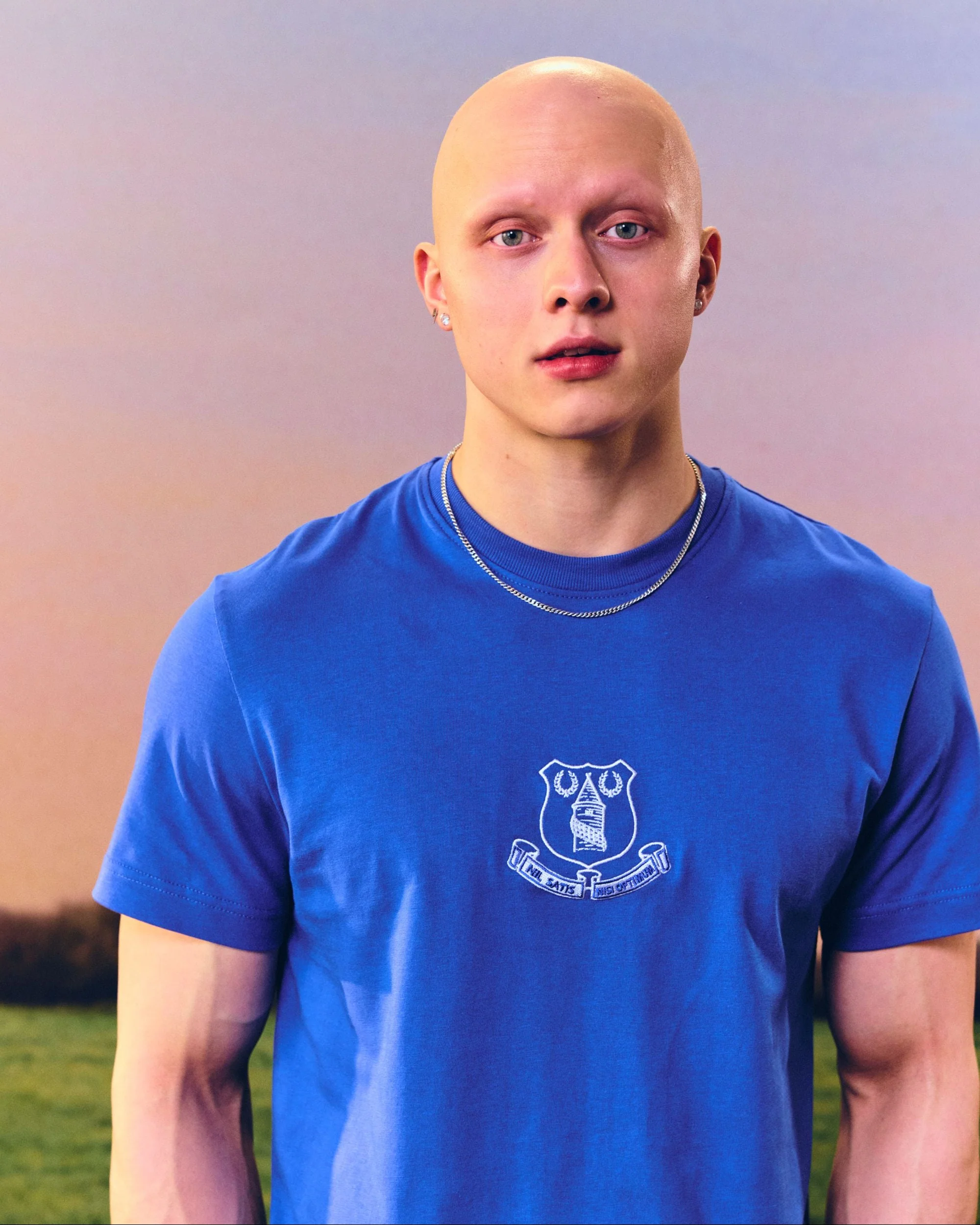 Everton Embroidered Blue Tee - Image 2