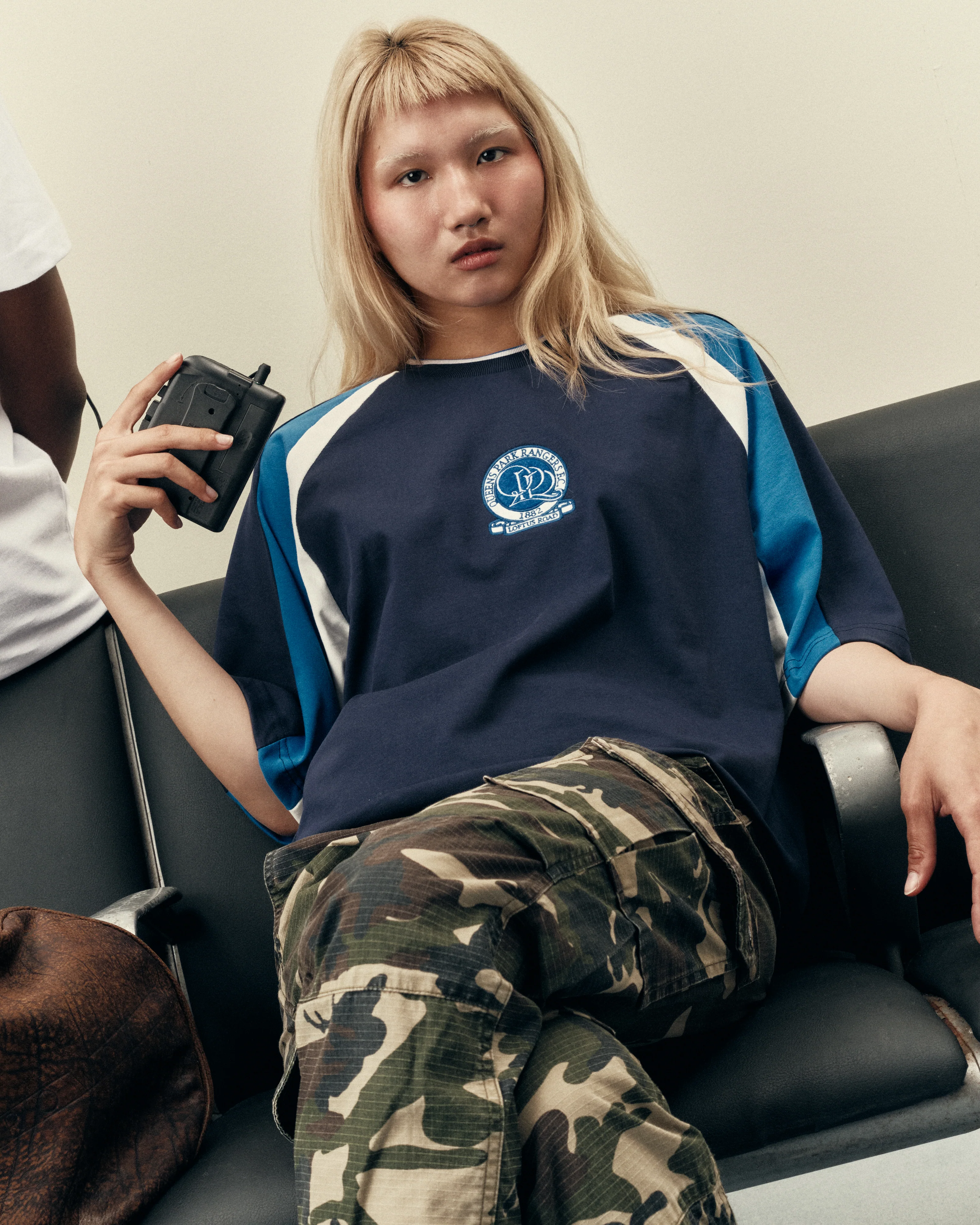 QPR 90s Oversized Panelled Tee - Image 4